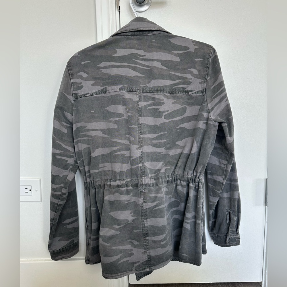 Lucky Brand Gray Camouflage Women's Jacket - Picture 2 of 2